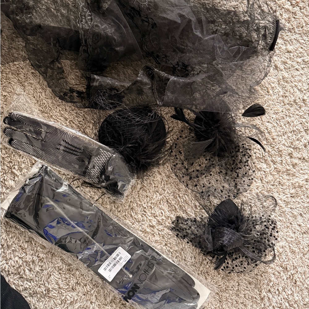 Elegant Black Lace Accessories Set